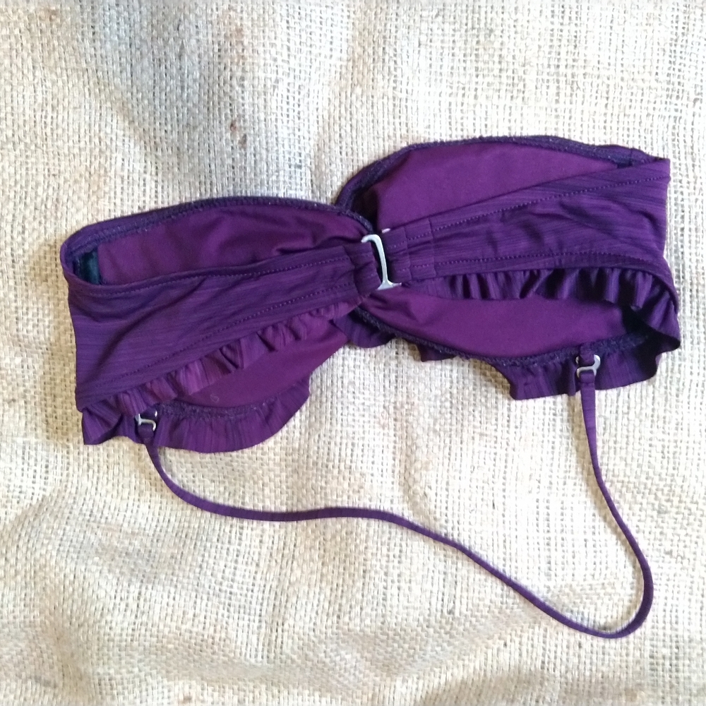 Last call! Ruffle Bandeau Bikini Top - Picture 5 of 10